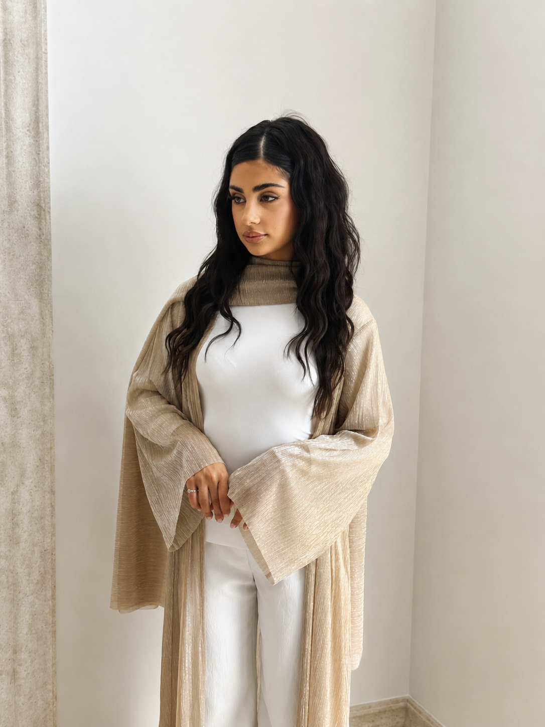 Lumière Abaya