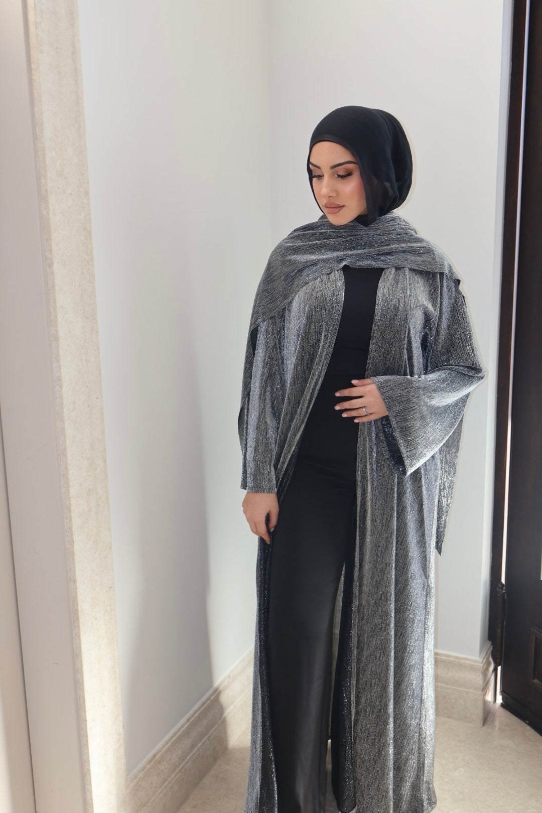Lumière Abaya