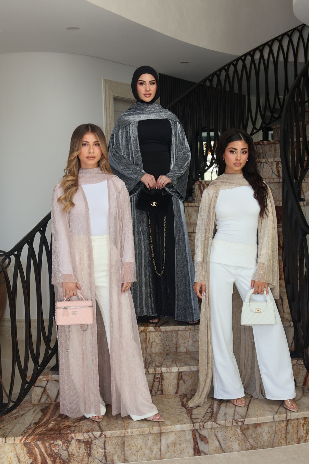 Lumière Abaya